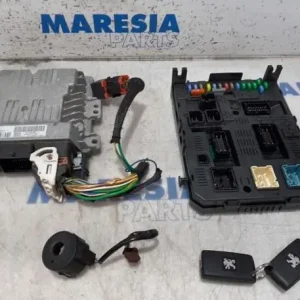 Uitverkoop Regeleenheid motoregeling PEUGEOT 5008 (0U_, 0E_)
