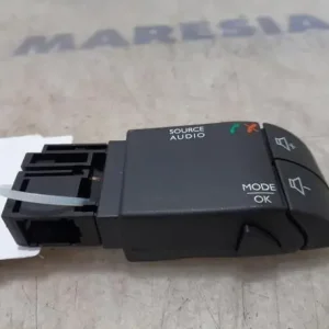 Voordeelprijs Radio schakelaar RENAULT Clio IV Grandtour (KH)