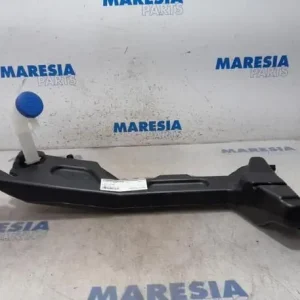 Koop Vandaag Reinigingsvloeistofreservoir CITROËN C4 Grand Picasso II (DA, DE), CITROËN C4 Picasso II (--)