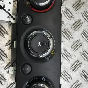 Bedieningselement airconditioning RENAULT Clio IV (BH) Must-Have