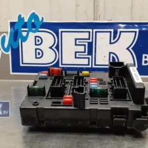 Zekeringkast PEUGEOT 206 Hatchback (2A/C), PEUGEOT 206 Saloon, PEUGEOT 206 SW (2E/K) Speciale Aanbieding