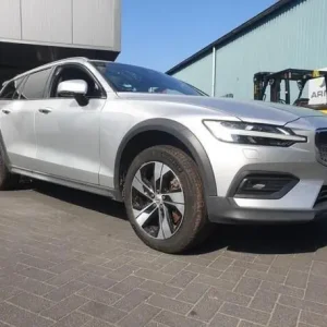 Veerpoot VOLVO V60 II (225) Luxe