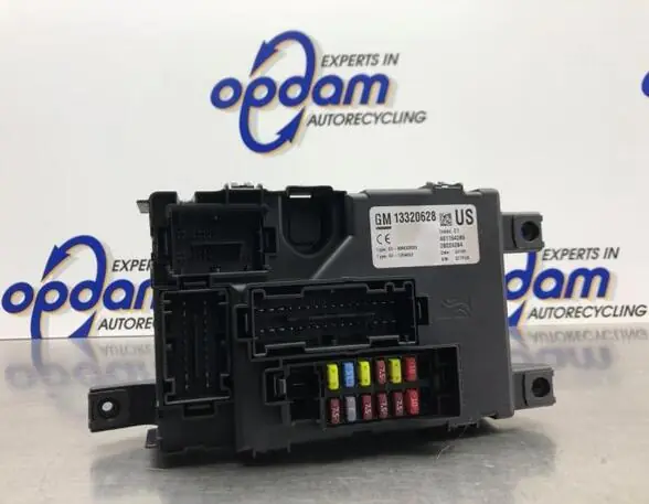 Koop Vandaag Zekeringkast OPEL CORSA D (S07)